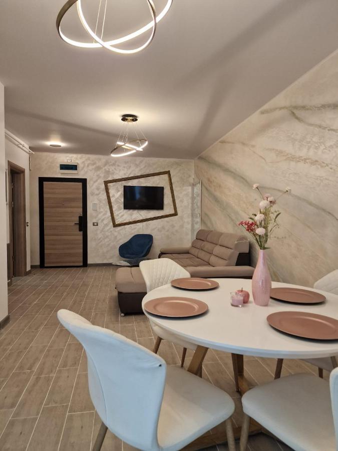 Livia Apartment ナボダリ エクステリア 写真